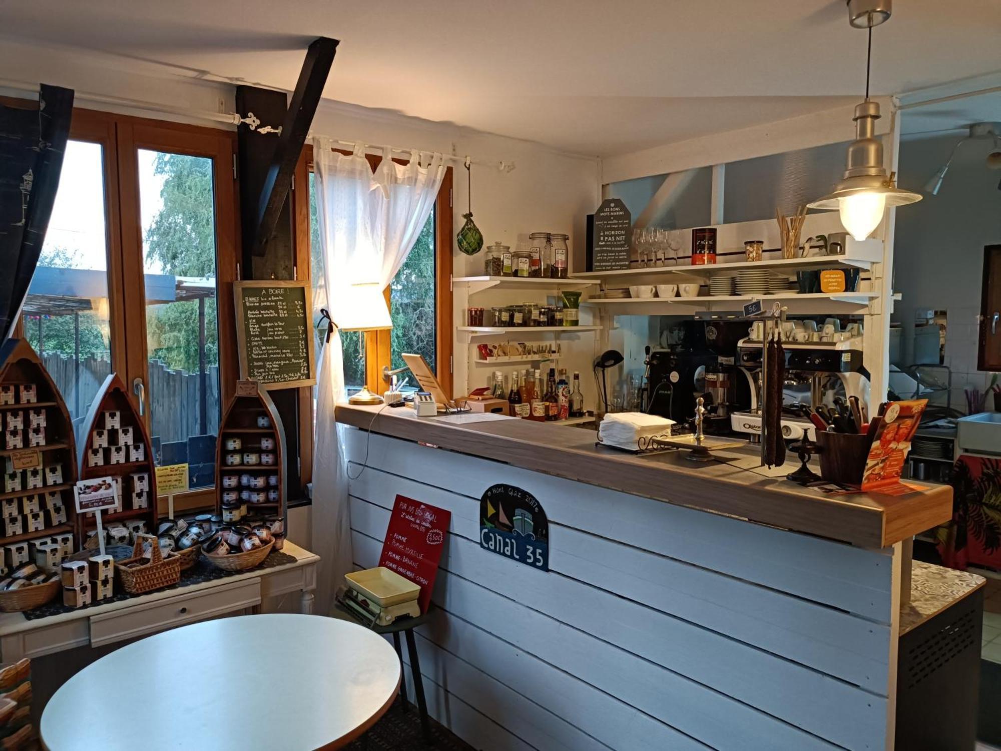 Ille Flottante, Maison Eclusiere Et Hebergements Insolites Sur Le Canal Hédé Exteriér fotografie
